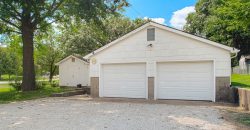 Homes for Sale in Gladstone, MO 64118 | 805 NE 72nd Street