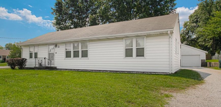 Homes for Sale in Gladstone, MO 64118 | 805 NE 72nd Street