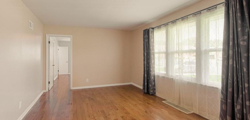 Homes for Sale in Gladstone, MO 64118 | 805 NE 72nd Street