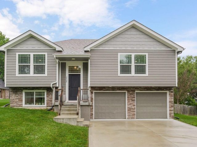 Homes for Sale in Kansas City, MO 64119 | 3508 NE 82nd Street