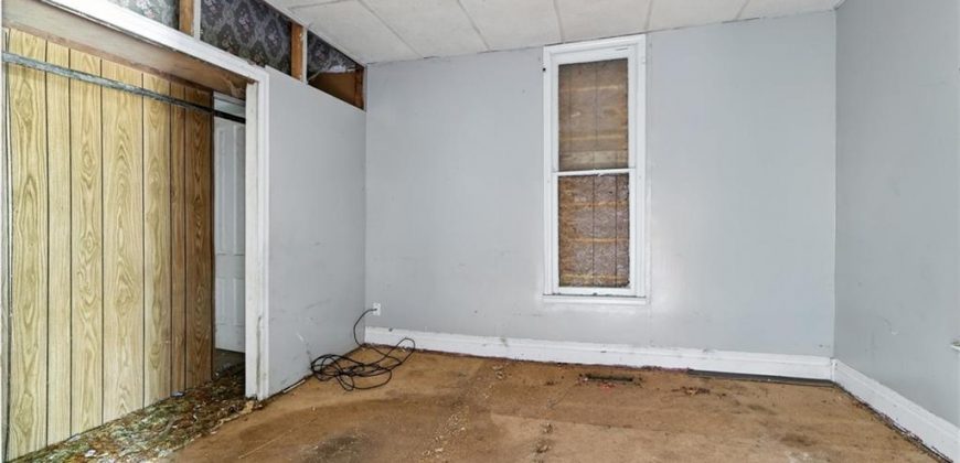 Homes for Sale in Holt, MO 64048 | 175 W 3rd Street