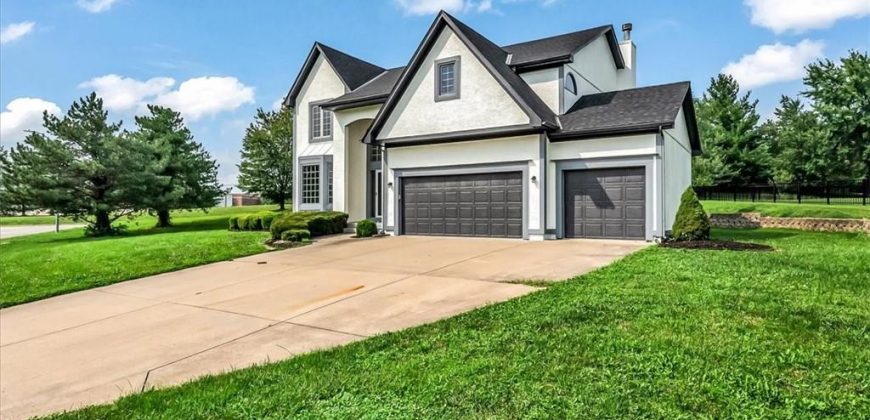 Homes for Sale in Liberty, MO 64068 | 2150  Red Oak Lane