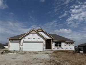 9225-N-Poplar-Avenue-mls-2555342-image-1