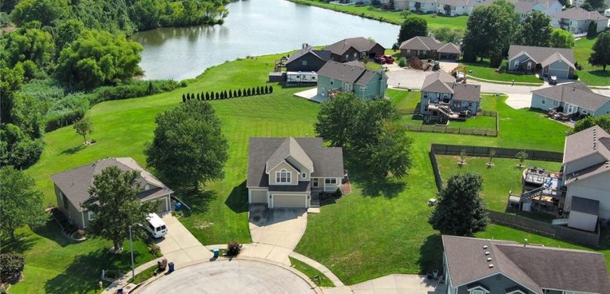 Homes for Sale in Liberty, MO 64068 | 1805  HOLT Circle