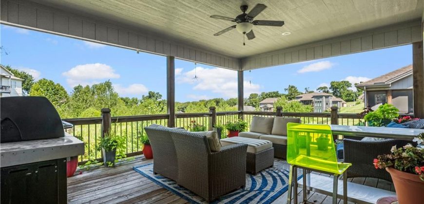 Homes for Sale in Parkville, MO 64152 | 5956 S National Drive