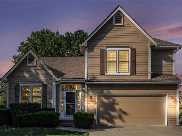 Homes for Sale in Kansas City, MO 64157 | 10302  98th Court
