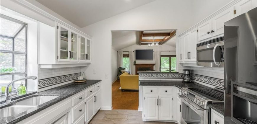 Homes for Sale in Liberty, MO 64068 | 206  Lakeside Drive