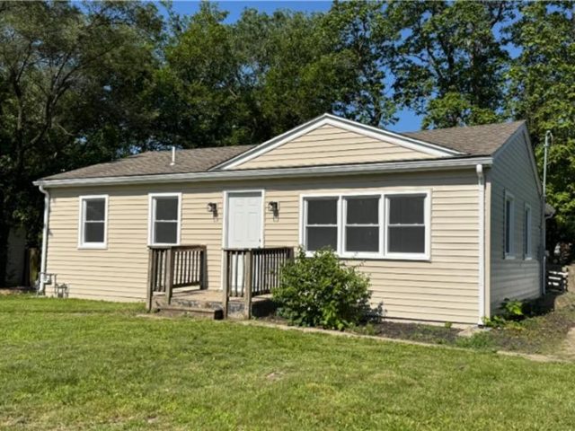Homes for Sale in Kansas City, MO 64155 | 11036 N Locust Street