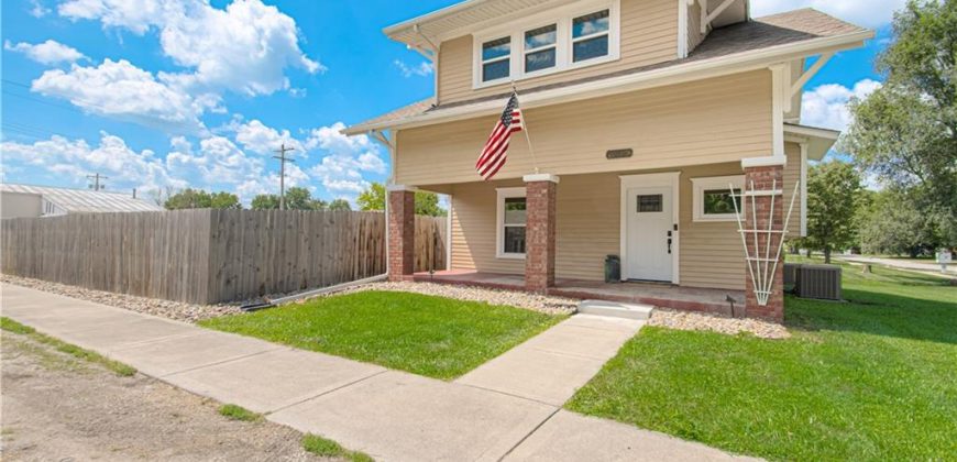 Homes for Sale in Kearney, MO 64060 | 206 N Jefferson Street
