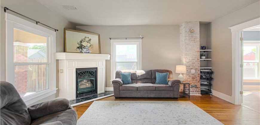 Homes for Sale in Kearney, MO 64060 | 206 N Jefferson Street