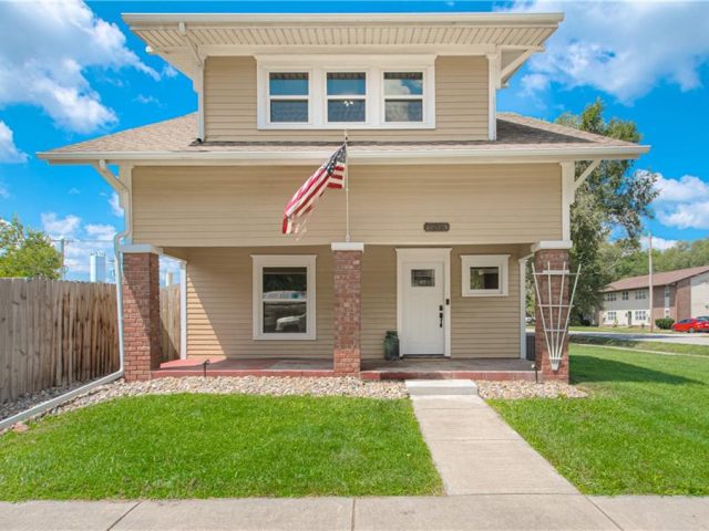 Homes for Sale in Kearney, MO 64060 | 206 N Jefferson Street
