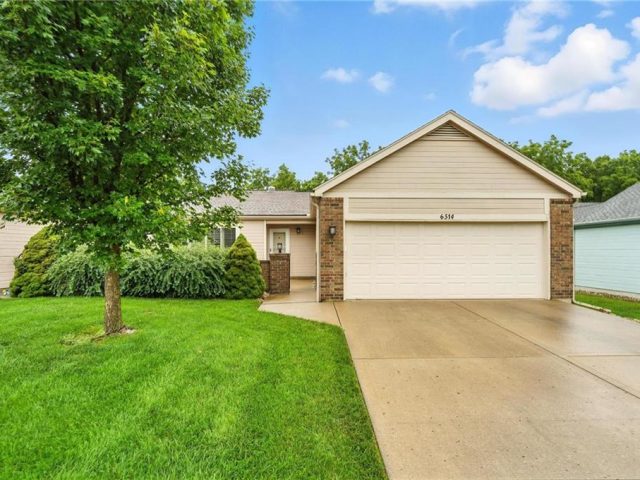 Homes for Sale in Kansas City, MO 64151 | 6514 NW Revere Drive