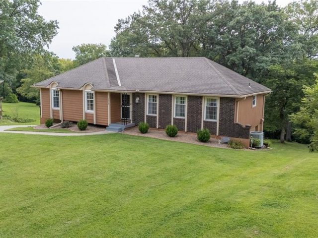 Homes for Sale in Excelsior Springs, MO 64024 | 1210 W Forest Lane