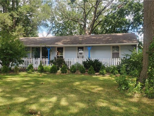 Homes for Sale in Kansas City, MO 64118 | 5521 N Wayne Avenue