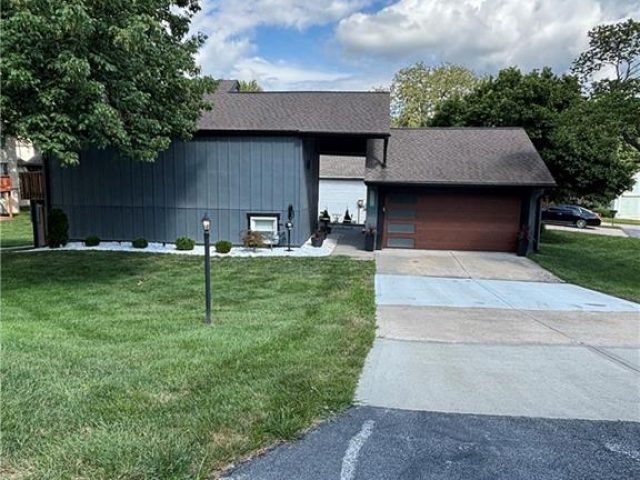Homes for Sale in Kansas City, MO 64151 | 8307 N Chatham Avenue