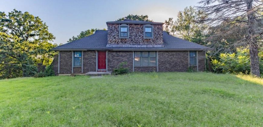 Homes for Sale in Parkville, MO 64152 | 6520 NW Melody Lane