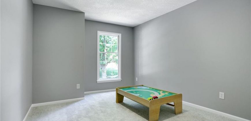 Homes for Sale in Kansas City, MO 64151 | 5849 N Beaman Avenue