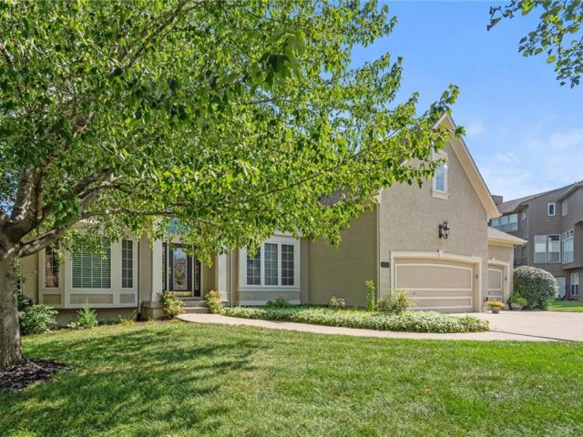 Homes for Sale in Kansas City, MO 64157 | 7204 NE 85 Terrace