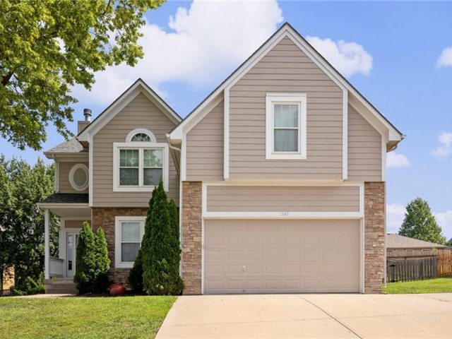 Homes for Sale in Liberty, MO 64068 | 1145  Silverleaf Lane