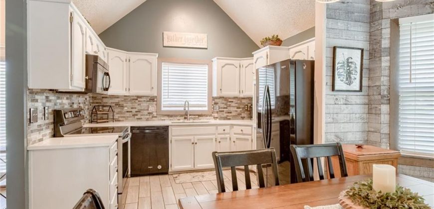 Homes for Sale in Kansas City, MO 64153 | 8423 N Winan Avenue