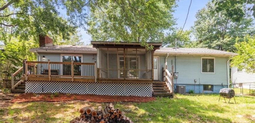 Homes for Sale in Gladstone, MO 64118 | 1700 NE 67th Street