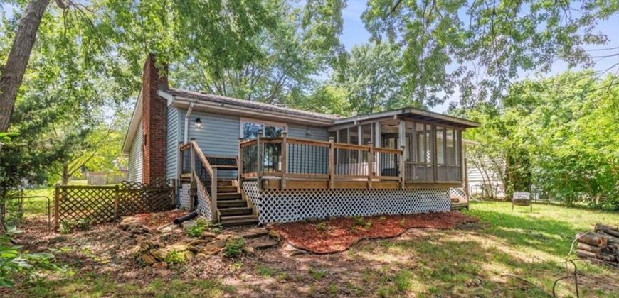 Homes for Sale in Gladstone, MO 64118 | 1700 NE 67th Street