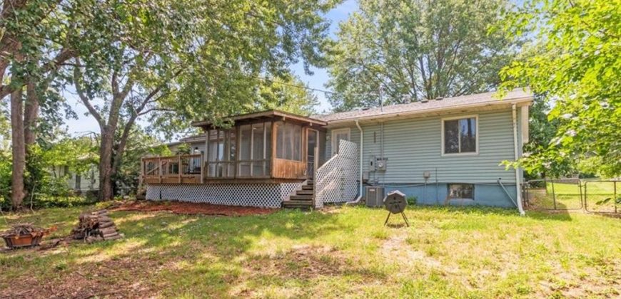 Homes for Sale in Gladstone, MO 64118 | 1700 NE 67th Street