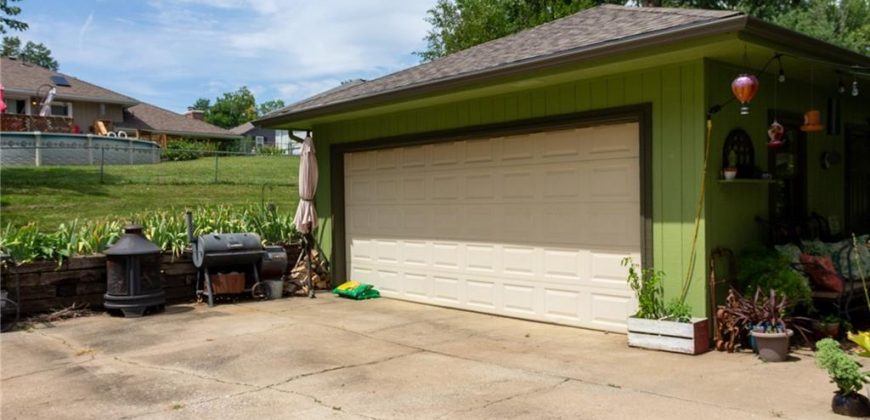 Homes for Sale in Excelsior Springs, MO 64024 | 1214  Michele Drive