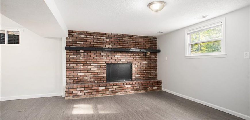 Homes for Sale in Kansas City, MO 64152 | 6610 NW Graden Road