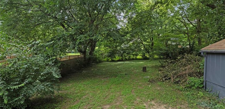 Homes for Sale in Liberty, MO 64068 | 412 N Fairview Avenue