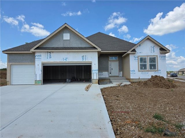 Homes for Sale in Kansas City, MO 64156 | 6938 NE 102nd Street