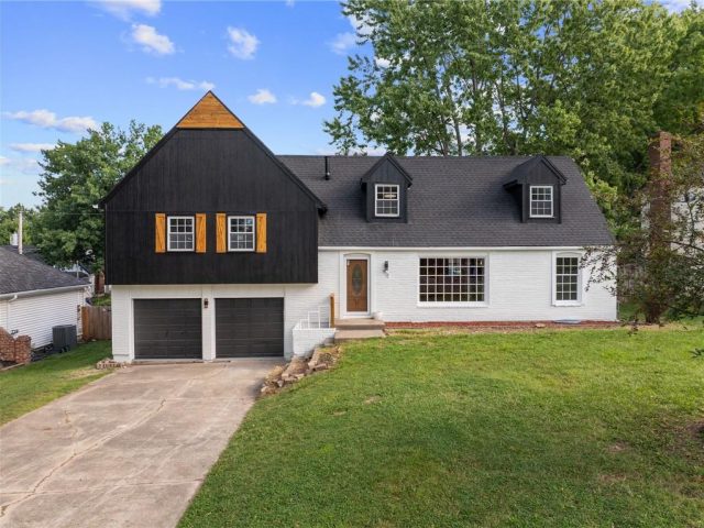 Homes for Sale in Kansas City, MO 64119 | 3512 NE Shady Lane Drive