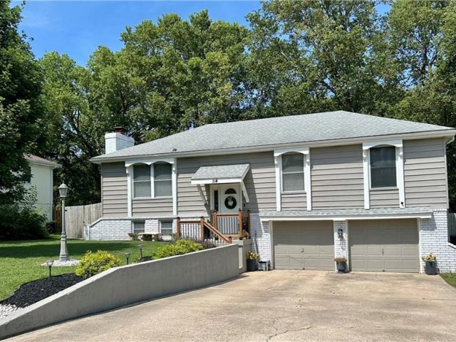 Homes for Sale in Platte City, MO 64079 | 114  Town Court Circle