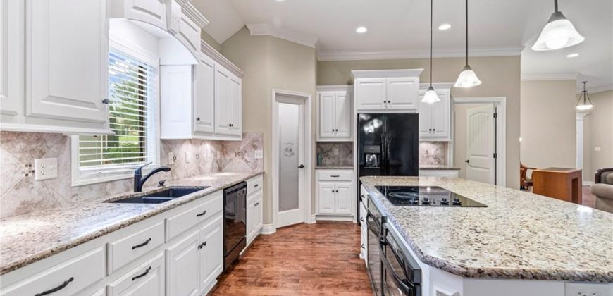 Homes for Sale in Liberty, MO 64068 | 11217  Taylor Drive