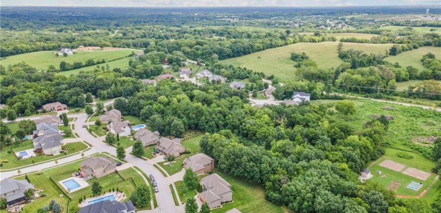 Homes for Sale in Liberty, MO 64068 | 11217  Taylor Drive