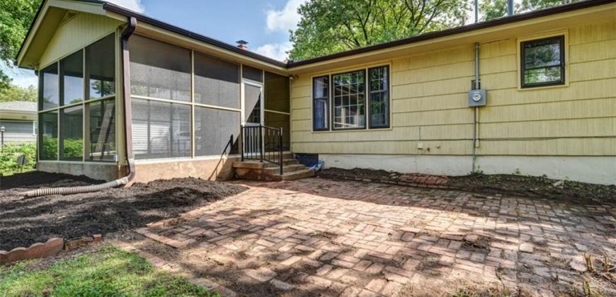 Homes for Sale in Kansas City, MO 64117 | 4714 NE Chouteau Drive