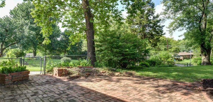 Homes for Sale in Kansas City, MO 64117 | 4714 NE Chouteau Drive