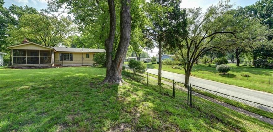 Homes for Sale in Kansas City, MO 64117 | 4714 NE Chouteau Drive