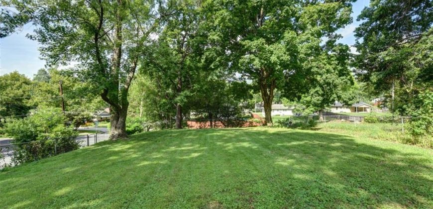 Homes for Sale in Kansas City, MO 64117 | 4714 NE Chouteau Drive