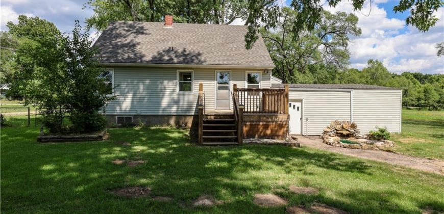 Homes for Sale in Kansas City, MO 64151 | 6610 NW Waukomis Drive