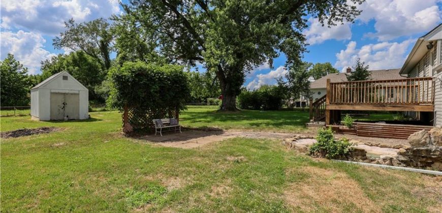 Homes for Sale in Kansas City, MO 64151 | 6610 NW Waukomis Drive