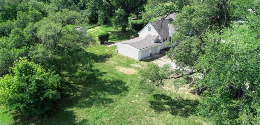 Homes for Sale in Kansas City, MO 64151 | 6610 NW Waukomis Drive