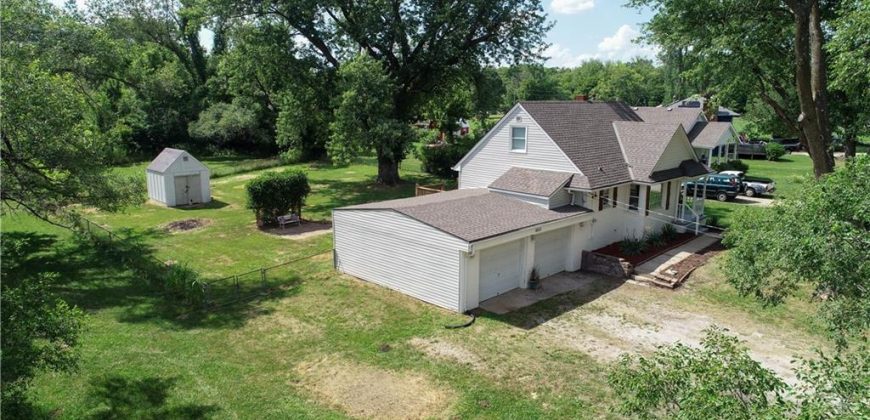Homes for Sale in Kansas City, MO 64151 | 6610 NW Waukomis Drive