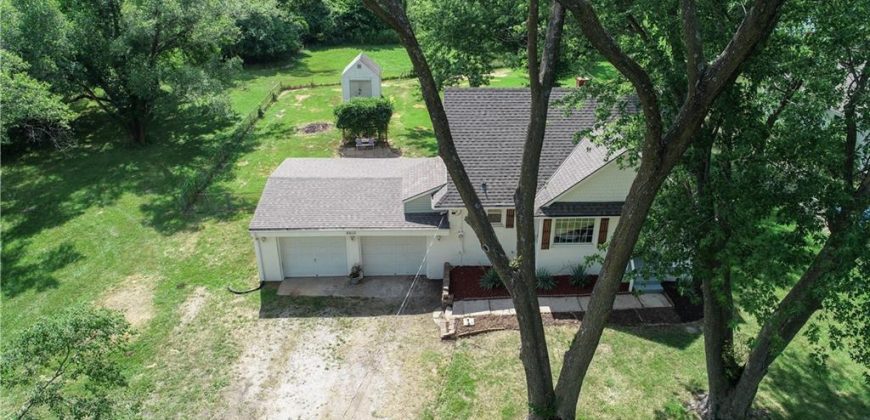 Homes for Sale in Kansas City, MO 64151 | 6610 NW Waukomis Drive