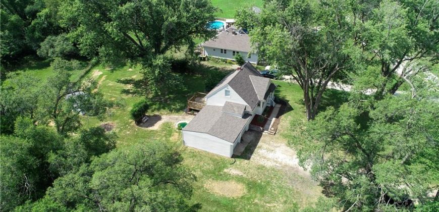 Homes for Sale in Kansas City, MO 64151 | 6610 NW Waukomis Drive