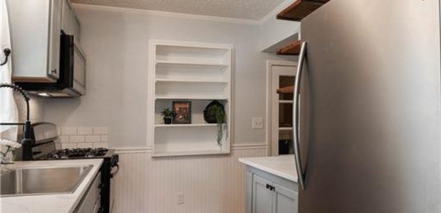 Homes for Sale in Kansas City, MO 64151 | 6610 NW Waukomis Drive