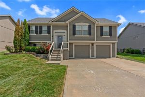 11729-N-Farley-Avenue-mls-2563662-image-1