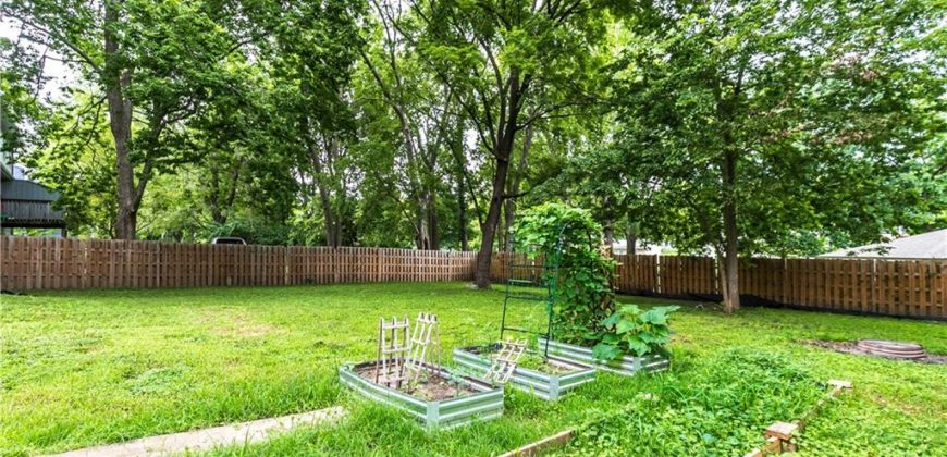 Homes for Sale in Liberty, MO 64068 | 409 N Morse Avenue