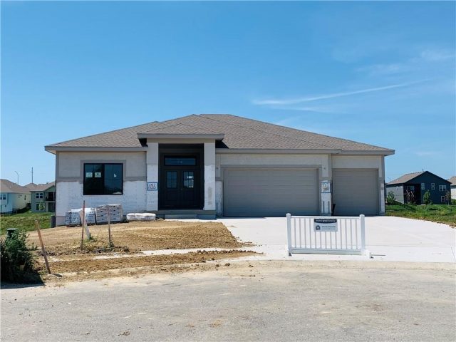 Homes for Sale in Kansas City, MO 64155 | 1606 NW 106th Terrace