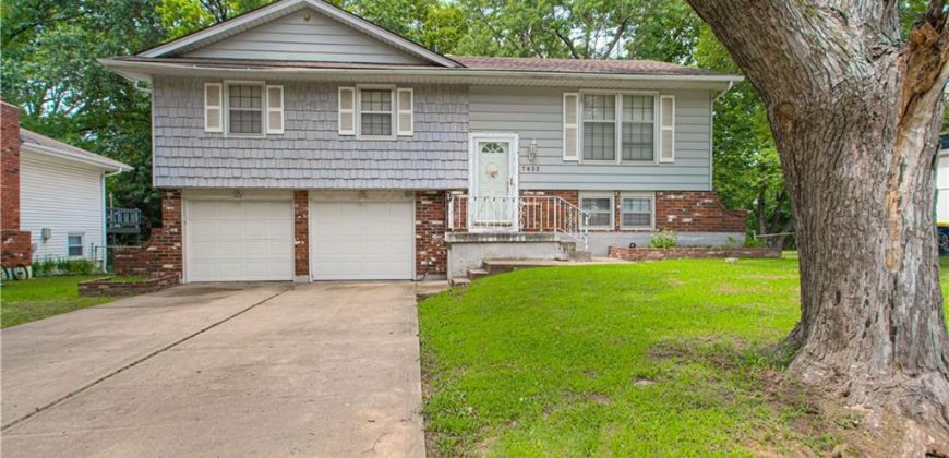 Homes for Sale in Kansas City, MO 64152 | 7632  Milrey Drive